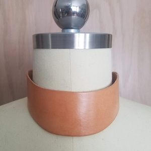 Melissa Tofton Beige Leather Choker one size